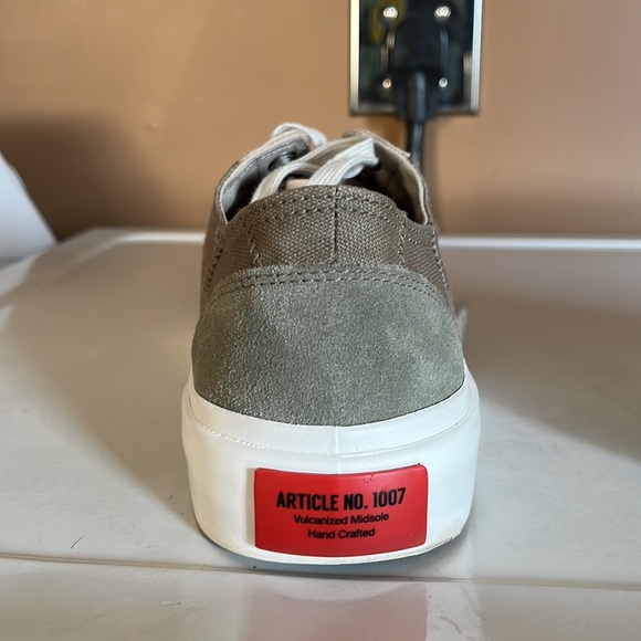 Article NO. 1007 Sneakers. Tan with shades of brown and cream. - Picture 4 of 8